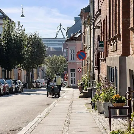 Quiet With A Lovely View Appartement Århus